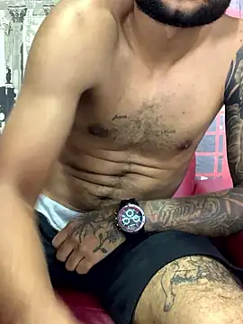 KyleJoss30 Chat XXX in diretta