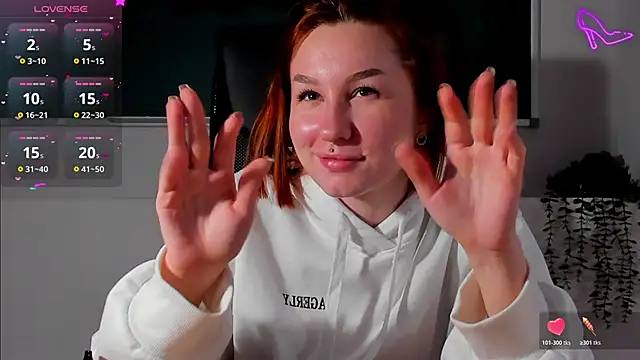 ClaireMathis Live XXX-Chat