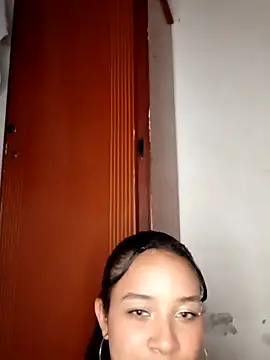 Aurora_fantasyPink 现场XXX聊天