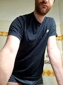 simo1097 即時 XXX 聊天