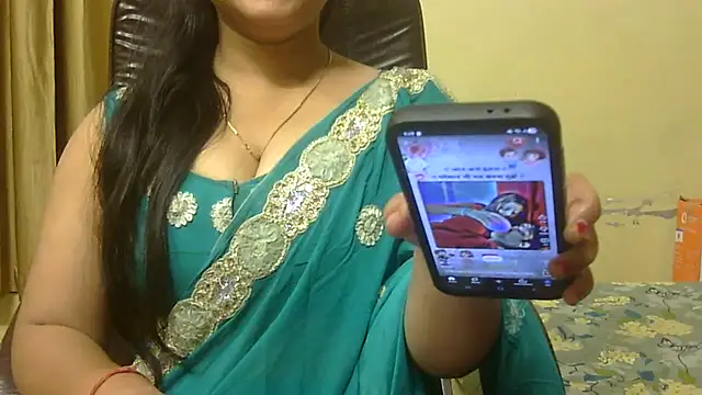 Chatroom XXX en direct de PUCHEJAAN