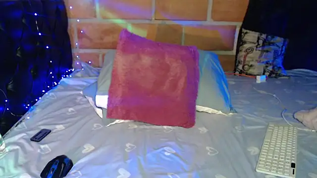 Nathacha 现场XXX聊天