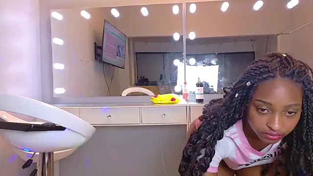 chocolatecrememia live XXX chat