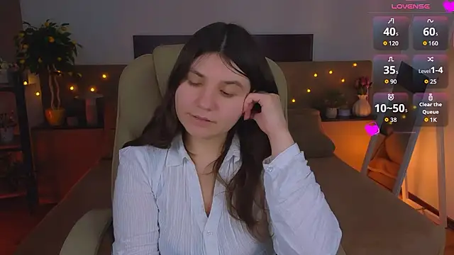 Viola__Shy live XXX chat