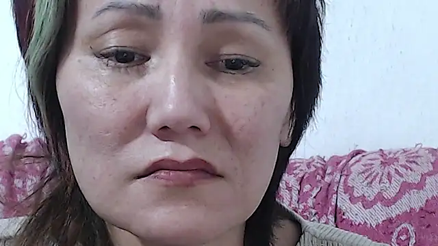 Chat +18 de VERYHAPPYWOMANXXX ao vivo