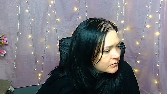 LauraFinn's Live XXX Chat