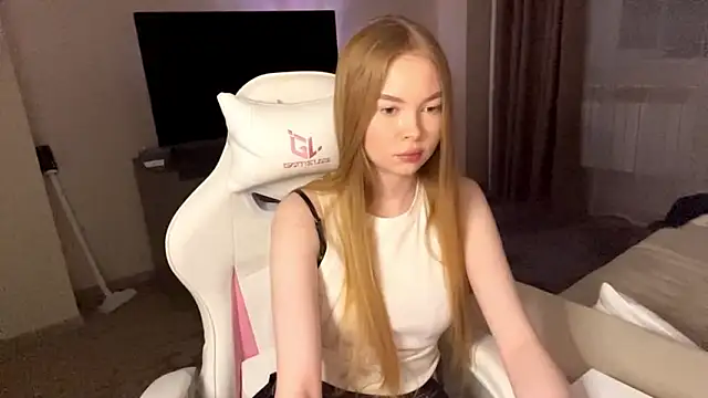 XXX chat uživo modela LumiSun
