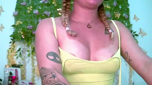 Crysrus' Live XXX Chat