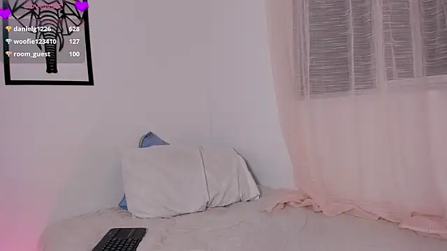 imemilybae Chat XXX in diretta