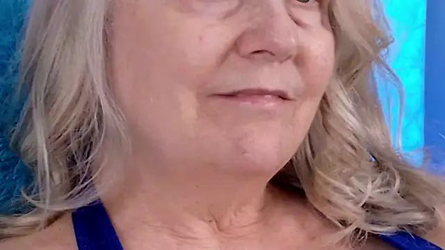 Chat +18 de Kaitlyn_Winters ao vivo