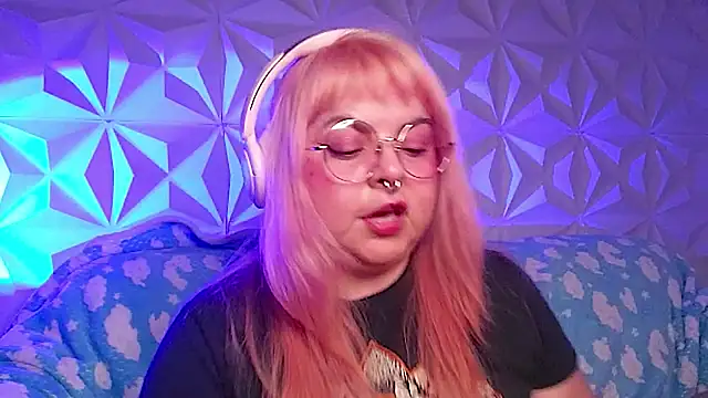 Chat XXX en directo de Satyn_doll