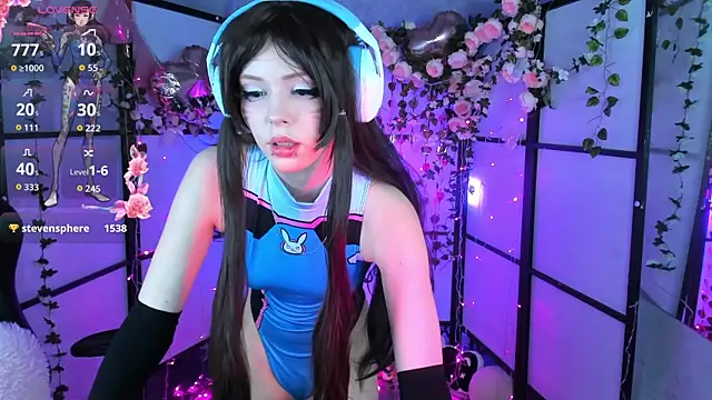 Živý XXX chat AluweMeow