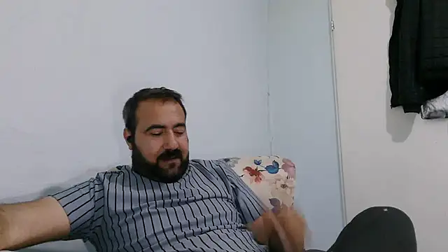 Czat XXX na żywo – mio_jaks