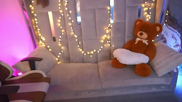 Kittywakee Adlı Modelin Canlı XXX Sohbeti