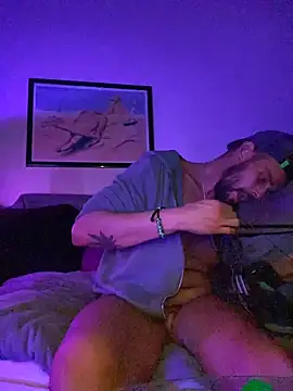 Guyst049 élő XXX-chatje