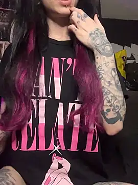 MissMidnightUK's Live XXX Chat