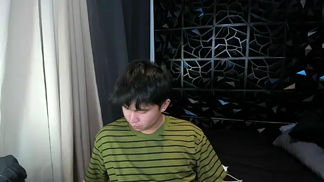 davincihugecock webkamerás műsora