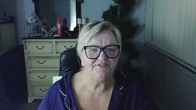 Онлайн чат XXX BridgetBlueEyes