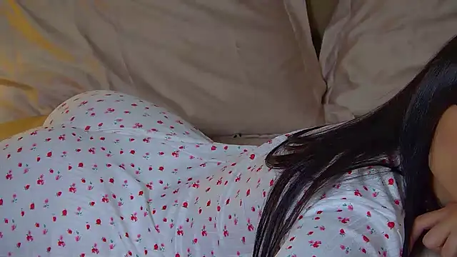 Chatroom XXX en direct de AlexandraBloom