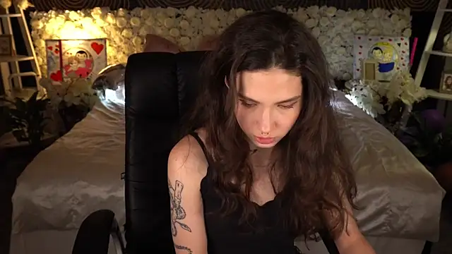 Chatroom XXX en direct de BabyFlowerr