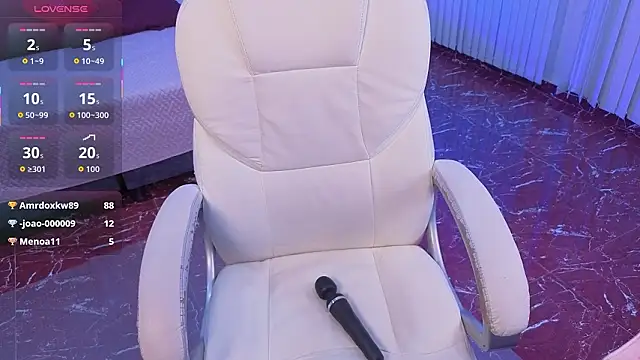 lycoris_19 Chat XXX in diretta