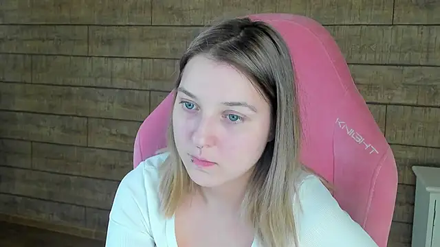 دردشة TinnaBurton الجنسية المباشرة