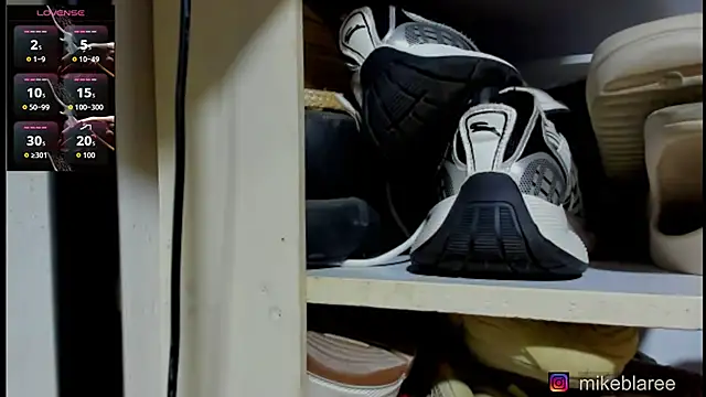 XXX chat uživo modela mikeblaree