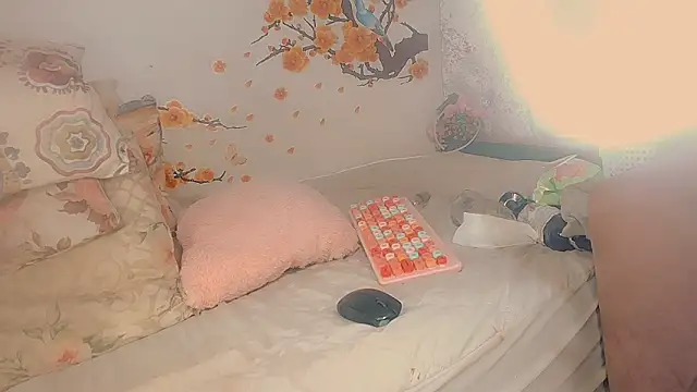 Khelany: απευθείας συνομιλία ΧΧΧ