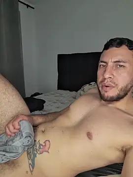 Alessfuck_friends Webcam show