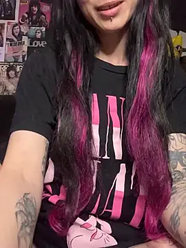 MissMidnightUK Adlı Modelin Canlı XXX Sohbeti