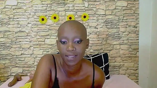 แชท XXX สดของ EbonyOlive69