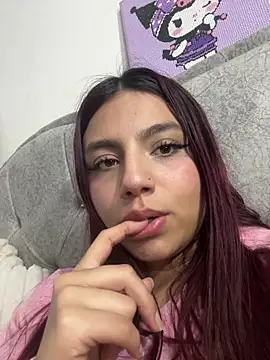 Emily-teen's Live XXX Chat