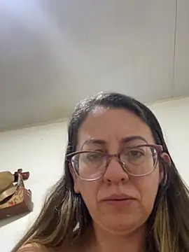 Chat +18 de miss_hanna07 ao vivo