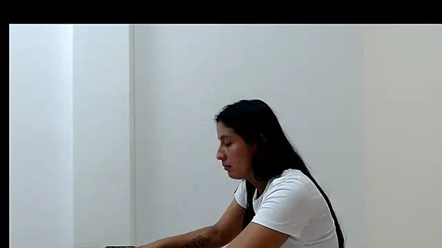 NOVAHOT98 Live XXX-Chat