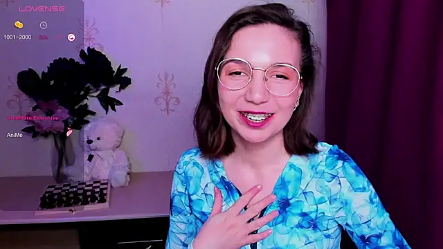 KindHazelHere_'s Live XXX Chat