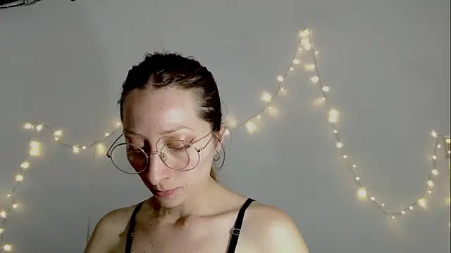 Carlin_Diaz Adlı Modelin Canlı XXX Sohbeti