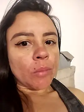 karlagiraldo198's Live XXX Chat