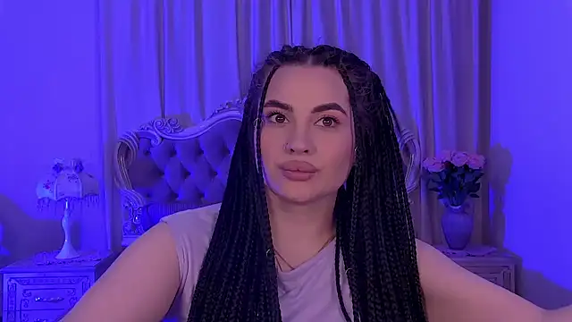 Chatroom XXX en direct de AdrianaTorres