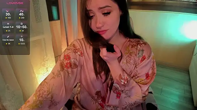 Show modela Sserendipityy na web-kameri