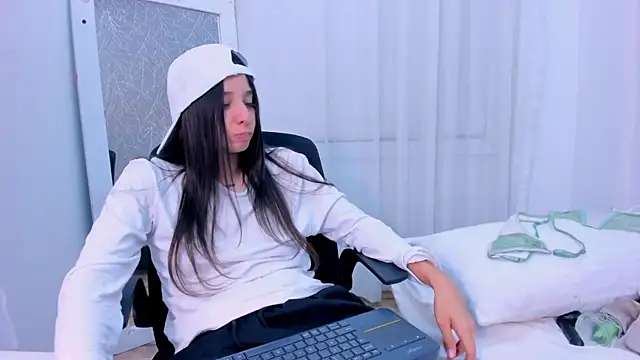 Chat XXX ao vivo de ViictoriiaSaenz