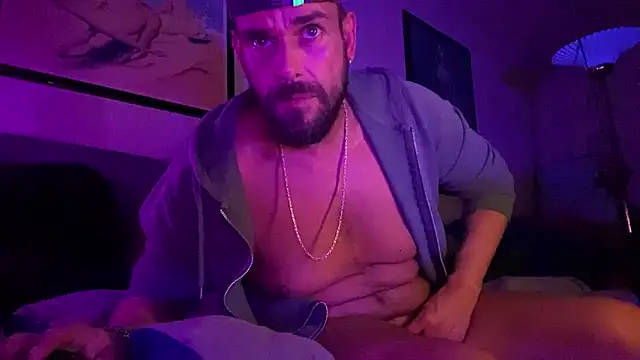 Guyst049 élő XXX-chatje