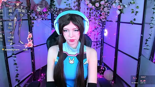 AluweMeow Adlı Modelin Canlı XXX Sohbeti