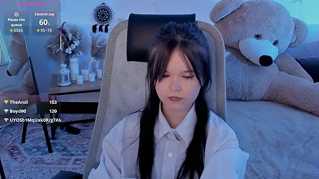 Elainebeness Chat XXX in diretta