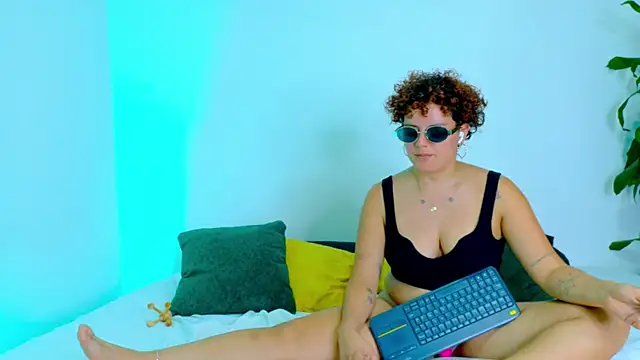 kimandlu's Live XXX Chat