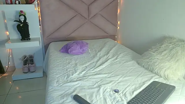 XXX chat uživo modela eva_sin18