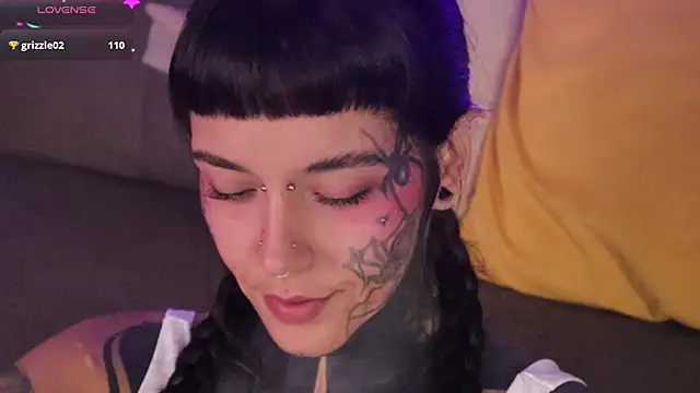 Chat +18 de FairyFlexxxx ao vivo