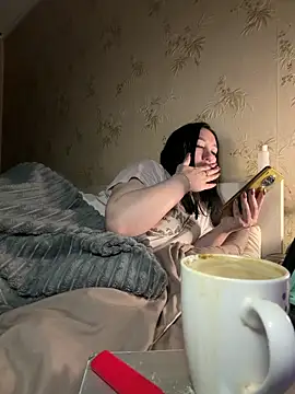 Naughtbaby_2025: απευθείας συνομιλία ΧΧΧ