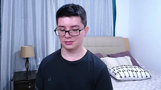 BlackFoXXX69 Webcam Show