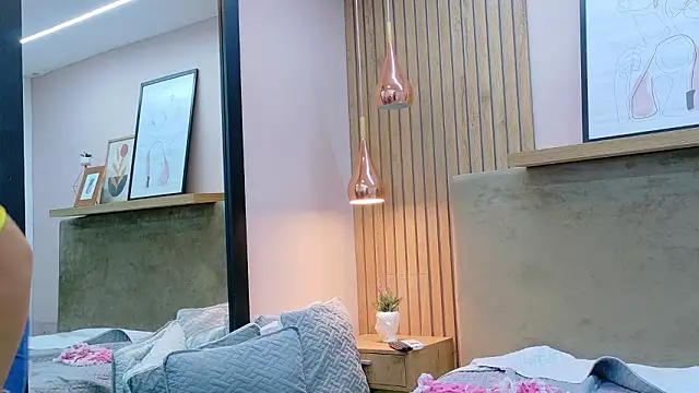 Tessa_StoneのライブXXXチャット