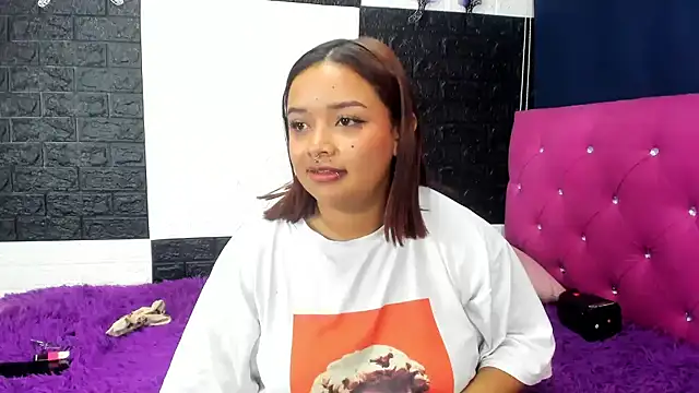 SofiiaCutee's Webcam Show